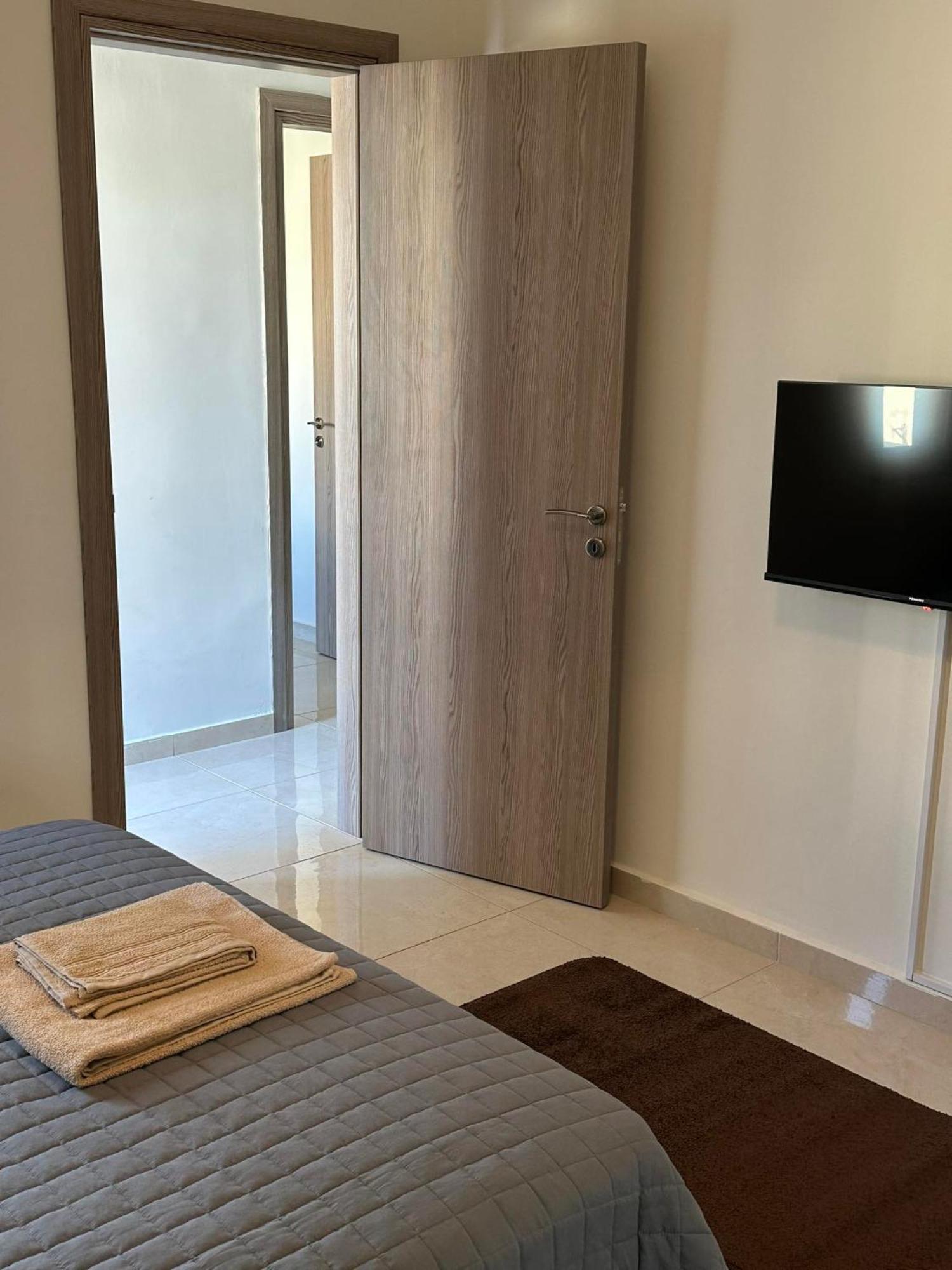 Chariandry Residence, Limassol City Centre Exteriör bild